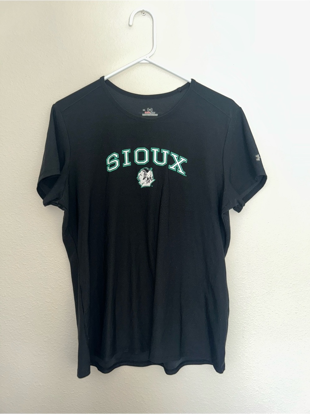 Fighting Sioux North Dakota T shirt